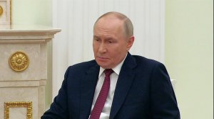Нахождение Армении одновременно в ЕАЭС и ЕС невозможно, заявил Владимир Путин.