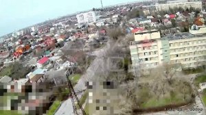 Херсон, враг использует гражданскую технику для передвижения.