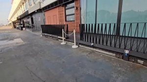 Утро последнего дня в Гонконге. Пьём кофе на набережной. Катаемся на автобусе.