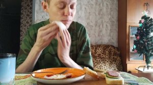 Мукбанг// Завтрак Жареные Яйца Бутерброды И Кофе 3в1