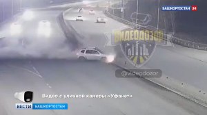Уфимец за рулем авто на высокой скорости въехал в бетонное ограждение, пытаясь скрыться от полиции