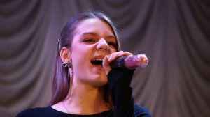 Мадонна Cover