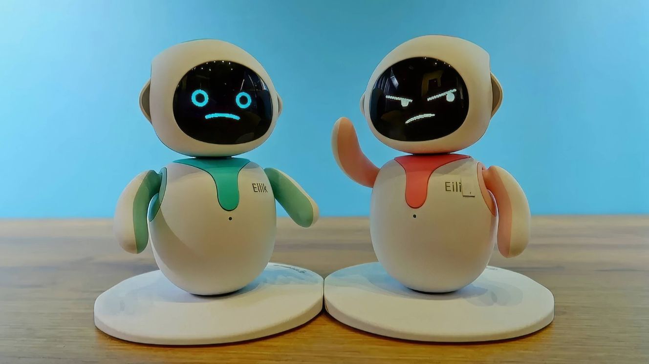 Купил подружку для робота Eilik! Он в шоке