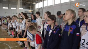 Фестиваль ГТО: в Легкоатлетическом манеже Мурманска собрались сто лучших школьников со всей области