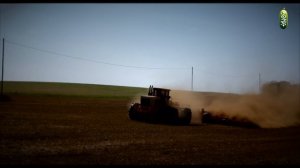 9 гигантских трактора