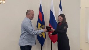 В Херсонской области сотрудники полиции вручили российский паспорт мужчине, прибывшему из Сербии