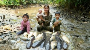 Вылавливаю большую рыбу из пруда, чтобы продать на рынке. Отвожу дочь в школу. Дуонг