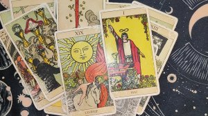 КАКАЯ ЖЕНЩИНА ЕМУ НУЖНА⁉️ КАК ОН ВИДИТ ВАС? ТАРО РАСКЛАД  🌹🌹🌹💃