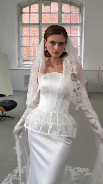 Свадебное платье Рорайта из коллекции «Все вершины мира у твоих ног» 2026 от бренда Дивино Роуз