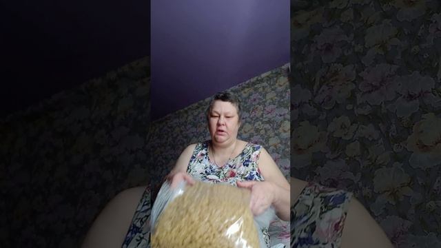 КУРЬЕР ПРИНЕС. ПОКАЗЫВАЮ ЧТО ПРИНЕС!!!! смотреть онлайн