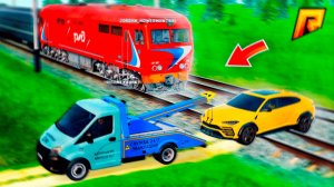 БУКСИРУЮ МАШИНЫ ИГРОКОВ ПРЯМИКОМ ПОД ПОЕЗД?! УГАР на РАДМИР РП