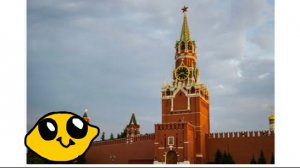 На красной площади возле курантов :)