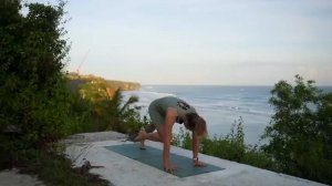 Йога на всё тело с акцентом на баланс. Йога с Натальей Полянской