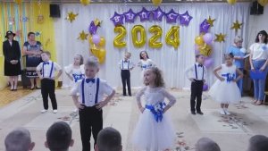 Красивый танец в детском саду