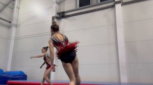 В спорте работает простое правило: ты растешь быстрее, когда рядом есть те, кто уже достиг высоты.