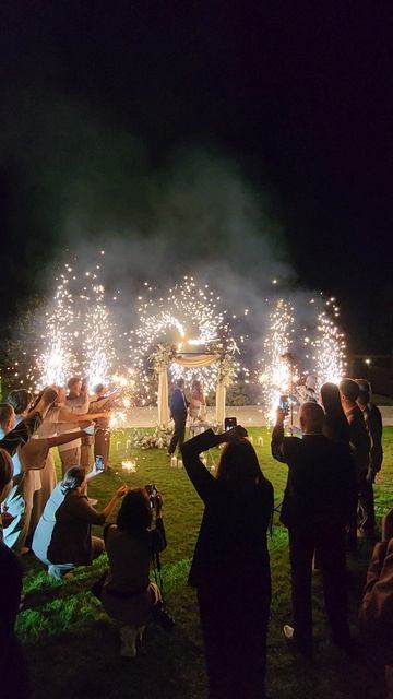 Холодные фонтаны и вертушка на 3 фонтана