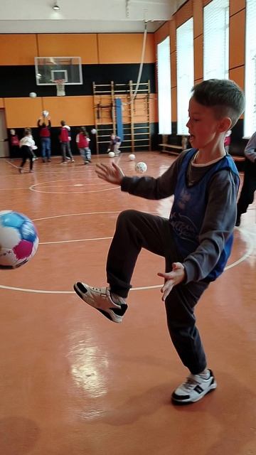 прояви себя в футболе