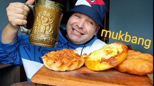 МУКБАНГ ФАСТ-ФУД/ОБЖОР Минипицца и Беляш/еда на камеру/перекус