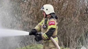 Сотрудники МЧС предупреждают о мерах пожарной безопасности.