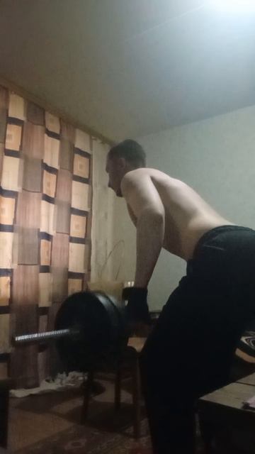 Тяга штанги в наклоне работа на технику