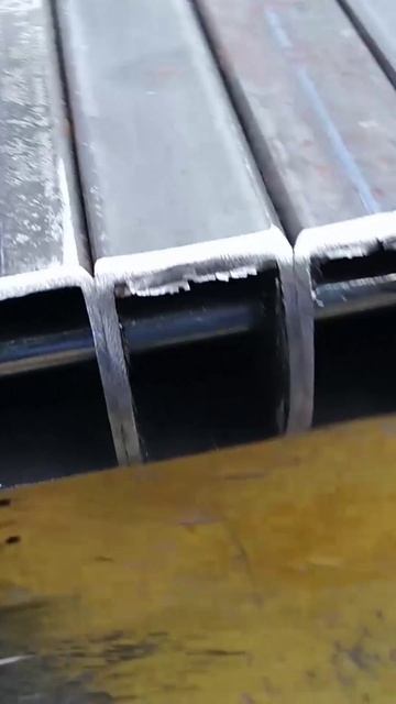 Скамья из швеллера