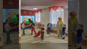 Развлечение "День смеха" в группах: 15, 14, 8😃
Муз.рук: Коваленко Н.В., Селиванова О.В. 👍