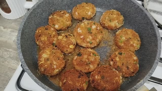 ПОСТНЫЕ КОТЛЕТЫ. ДЕШЕВО И СЫТНО, ОТ КОТЛЕТ НЕ ОТЛИЧИТЬ