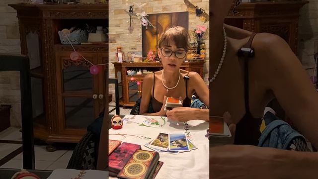 ❗️Зачем тебе спины, тебя не прикрывшие?..🌓✨Камни и карты #раскладонлайн #раскладнаотношения #таро