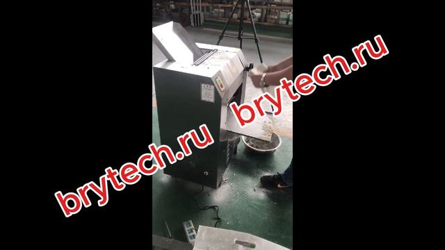 Тестораскаточная машина BryTech YP-500 (Видео работы)