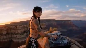 Dark & Progressive House Set at the Grand Canyon