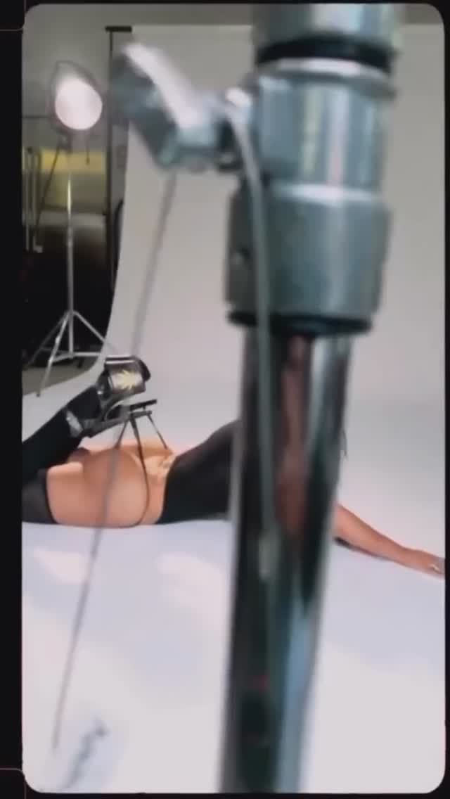 Меган Фокс 2026, всё ещё огонь!