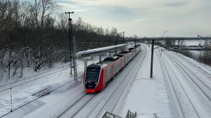 «Встреча птиц!» Электропоезда «Финист» ЭС104-032 и «Ласточка» ЭС2Г-153 на пл.КамГЭС, 2026 год