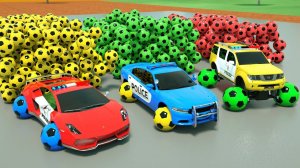Учим цвета с уличными транспортными средствами и полицейских машин Собираем шины в бассейне с мячами