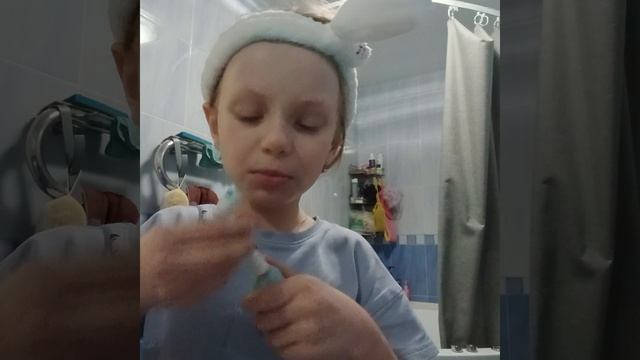 Умываюсь чееек