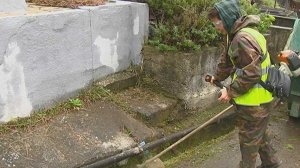 В Сочи наводят порядок на городских кладбищах перед Пасхой