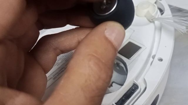 Робот пылесос Xiaomi D106 Vacuum S20 не заряжается