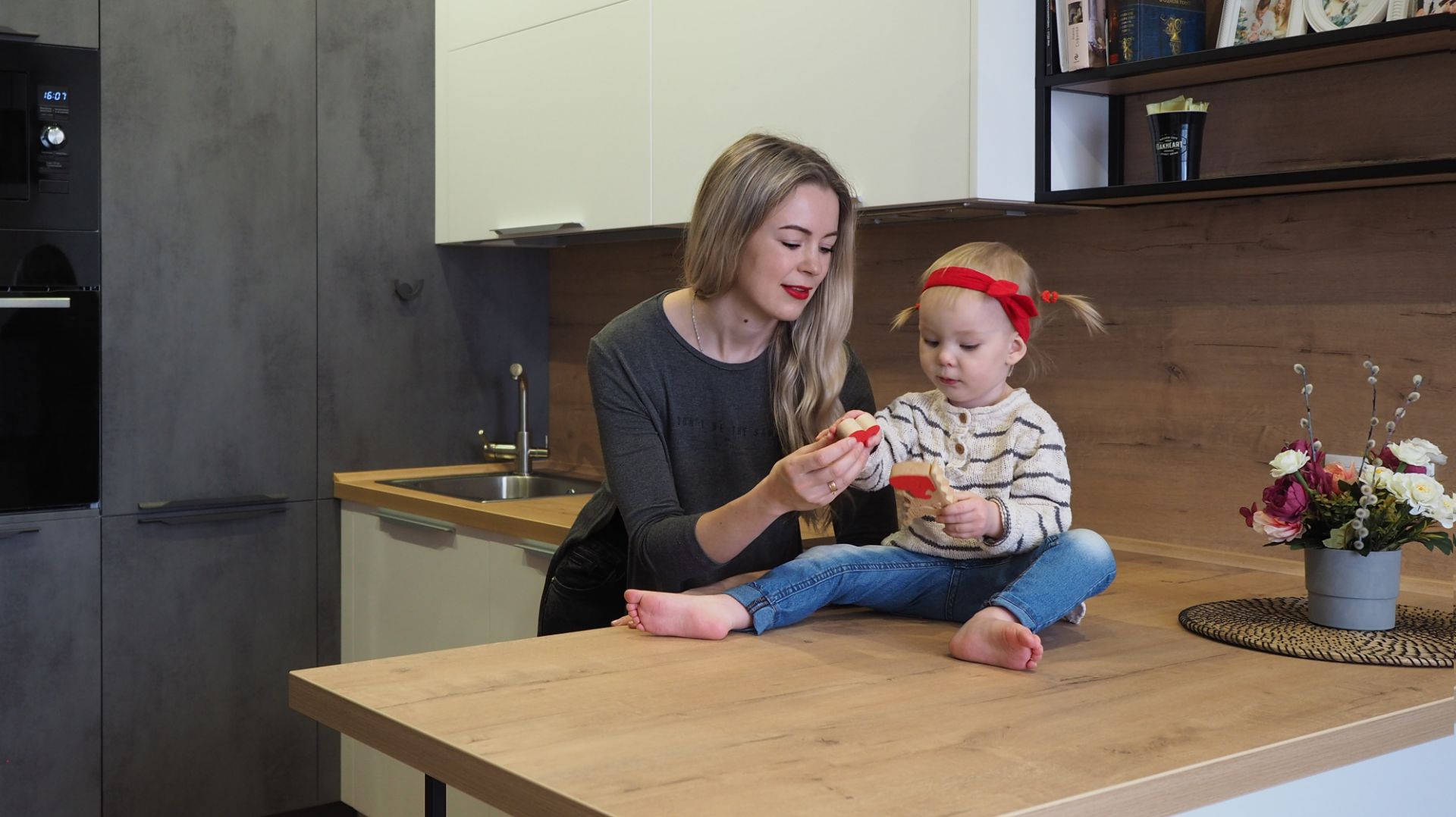 Обзор кухни-гостиной в стиле Лофт от салона Леора