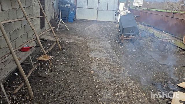 1.4.26.уборка на хоз дворе//поставили инкубатор на куриные яйца