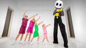 Тайна в доме! 🏠 Гигантский незваный гость прячется внутри детские видео