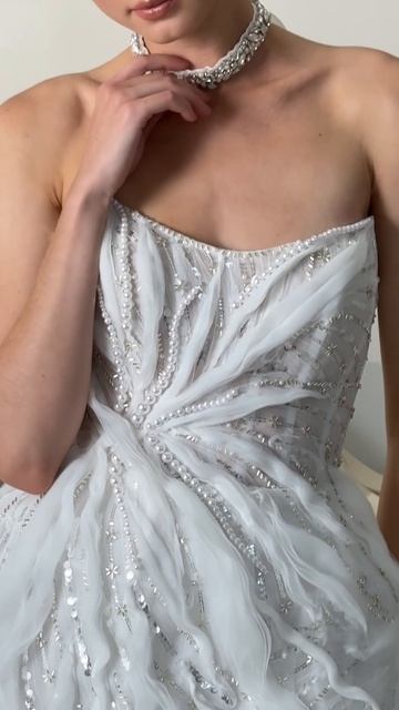 Свадебное платье Эйгер из коллекции «Все вершины мира у твоих ног» 2026 от бренда Дивино Роуз