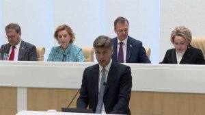 Российская орбитальная станция станет первой в мире платформой-дроном, сообщил глава "Роскосмоса".