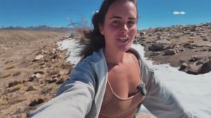 КАК ВЫЖИВАЕТ РУССКОЯЗЫЧНАЯ МОЛОДЕЖЬ В ЛАТИНСКОЙ АМЕРИКЕ. ВЫУЧИЛА ЯЗЫКИ, ГОЛОСУЯ НА ТРАССЕ 😳