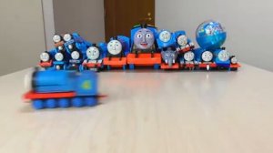 Паровозик Томас и Друзья! Детям игрушки