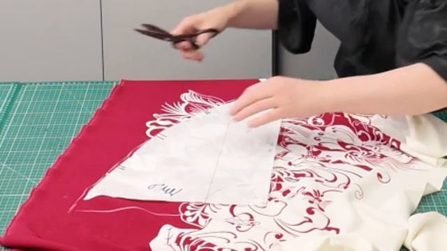 КАК МОЖНО ИГРАТЬ С ВЫКРОЙКОЙ? Часть 4. Раскладываю детали на ткани.