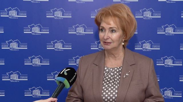 Депутат АКЗС Ирина Солнцева подвела итоги развития Новичихинского района смотреть онлайн