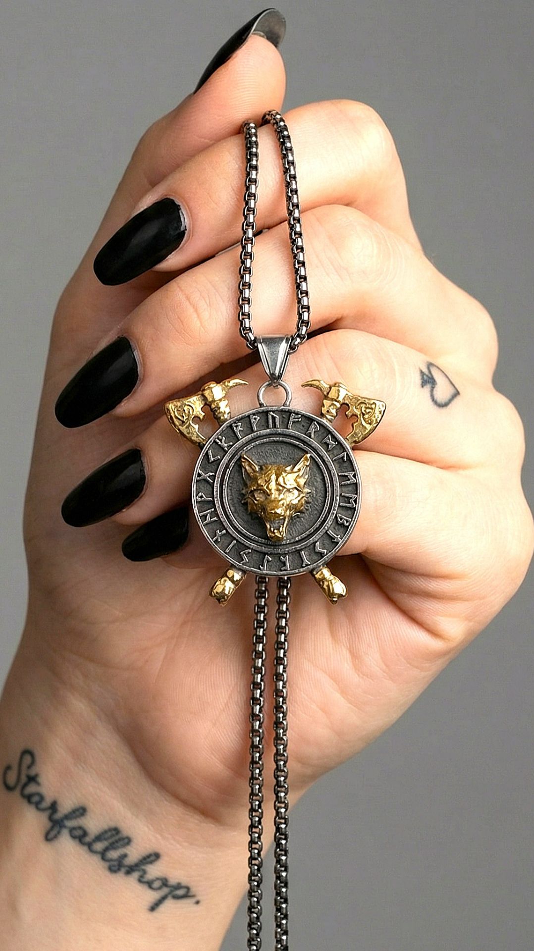 Стальной кулон "Боевой щит викинга" от StarfallShop