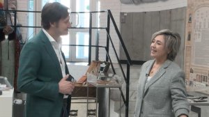 История про благодарность и советы, как дышать от женщины, которая поет. Елена Шер в «Без галстука»