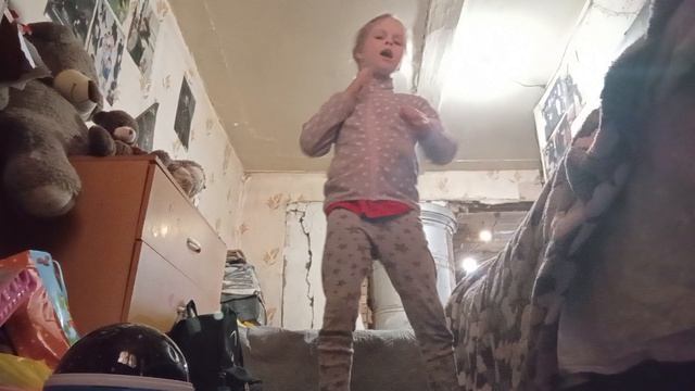 я не малышка вау вероникка