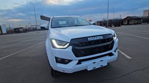 ISUZU белый D-MAX  ПИКАП 2026-04-01 18-36-50