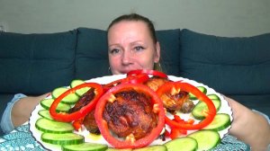 Мукбанг от Яновны Бедра куриные загорелые, овощи . Еда вкуснота!